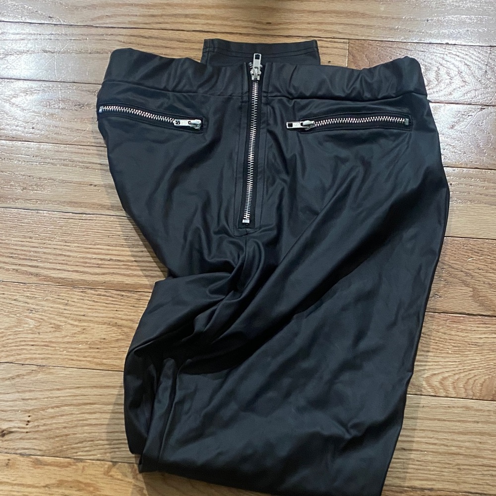 Women’s Black Zippered leather Pants